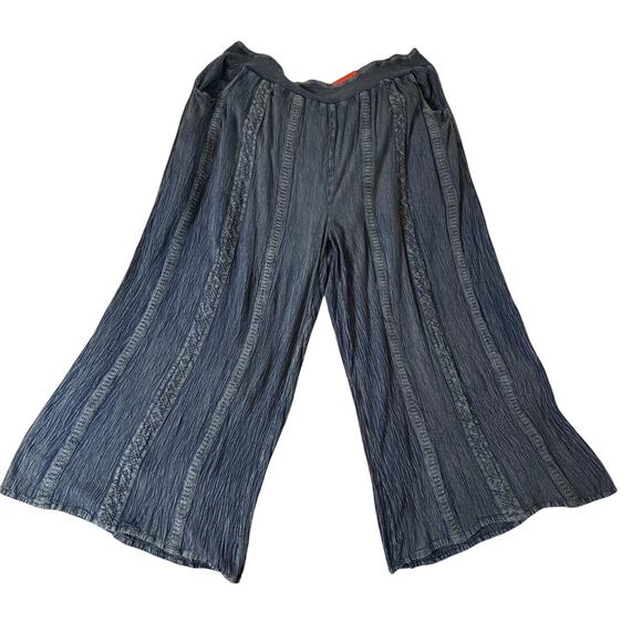 Bunulu Denim Look Crinkle Elasticated Waist Fit n Flare Capri Pant 3X - Picture 2 of 10